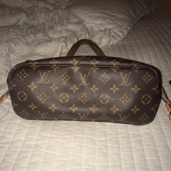 Louis Vuitton PM Neverfull Tote - Picture 5 of 5